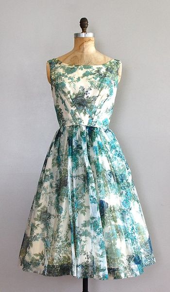 #dress #1950s #partydress #vintage #frock #silk #retro #teadress #petticoat #romantic #feminine #fa…