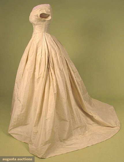 Augusta Auctions, October 2007 Vintage Clothing & Textile Auction, Lot 731: Trained Cream Silk Ball…