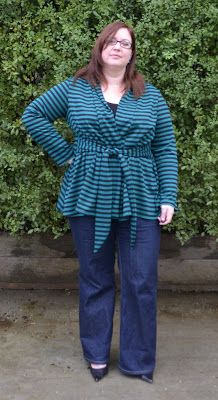 Suzy Bee Sews: Stripy McCalls 6408
