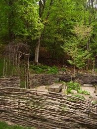 A beautiful hand-made wattle fence, shared by reader Madam Spencer. The cost? $0 --> http://www.…