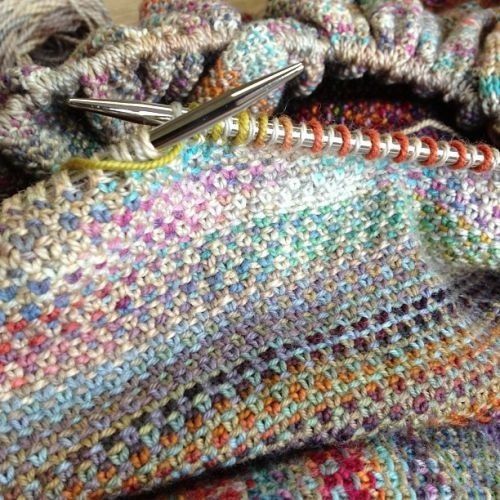 Love the linen stitch .