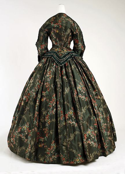 Afternoon Dress 1852, American, Made of silk