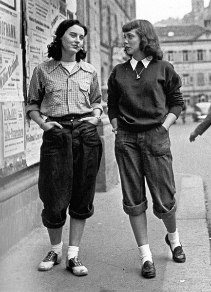 London Girls,  late 1950s, dungarees and saddle shoes
