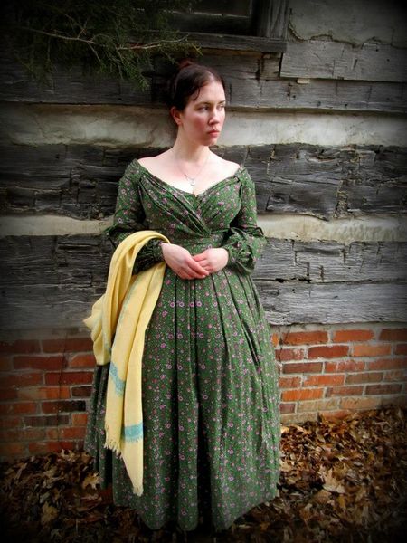 Romantic History 1830s dress - beautiful pleating and sleeves