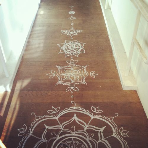 Henna floor design.
