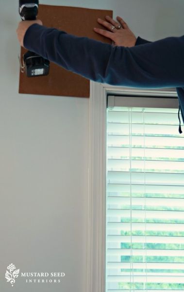 Simpler way of hanging straight curtain rods