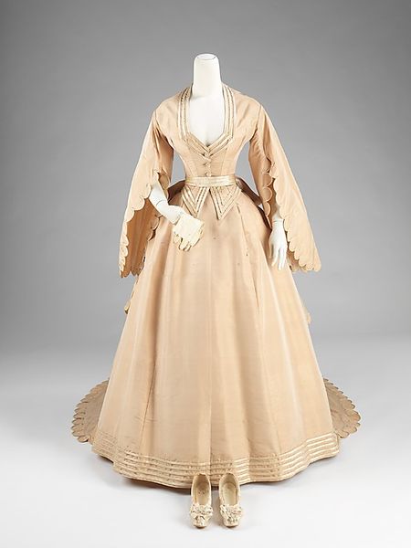 Wedding ensemble and shoes, 1870