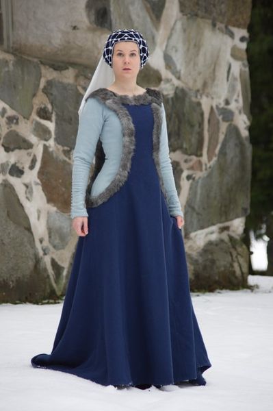 14th century wool cotehardie and sideless surcote with fur trim
