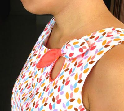 The Tropical Sewist: A mini-tutorial for making a faux-knot cut-out