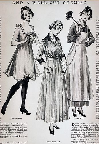 Around the home fashion, 1915. I want this apron.