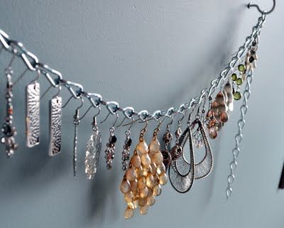earring organization. chain and hooks.