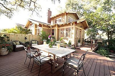 Tampa, FL Bungalow Backyard