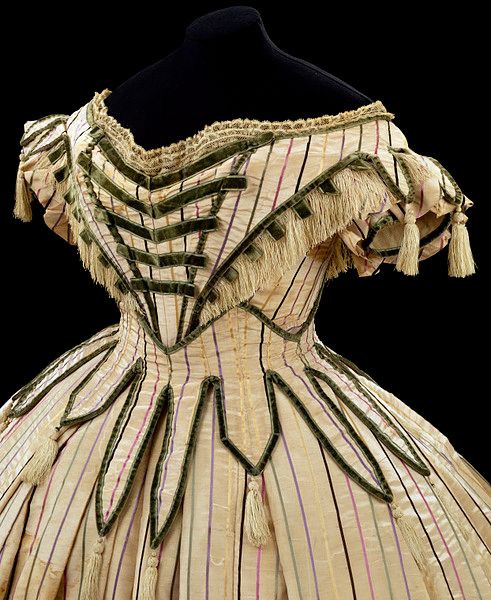 British Dress, 1861-63, Silk moiré and velvet