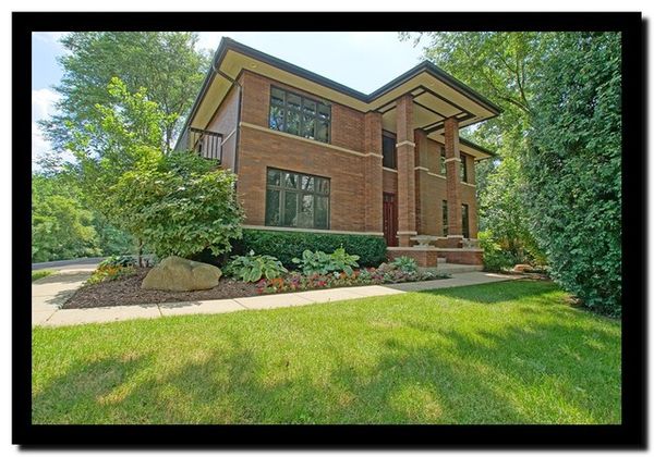 Prairie style brick exterior color scheme