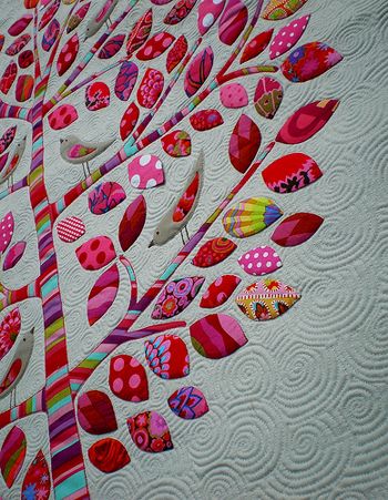 the quilting + applique on this is amazing!