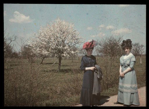 Tini en een onbekende vrouw, Jacob Olie Jr, ca. 1913