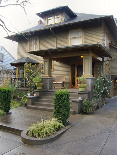 1906 Craftsman American Foursquare