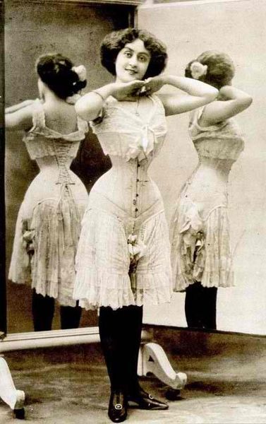 1910's undergarments