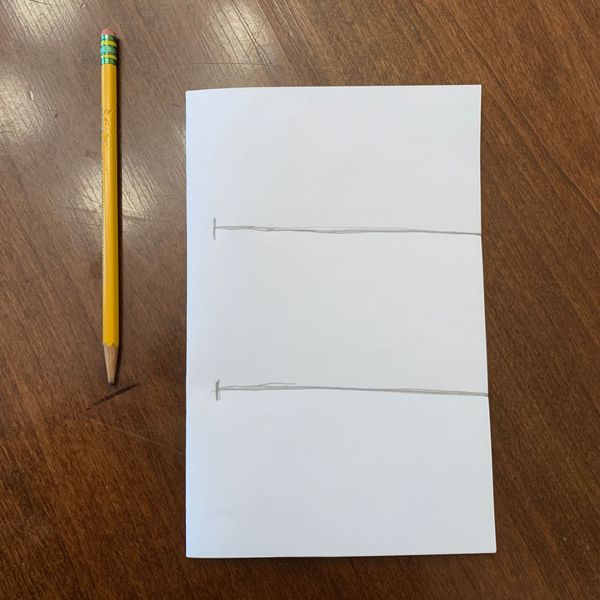 Fold 4 pieces of paper in half / Draw these lines