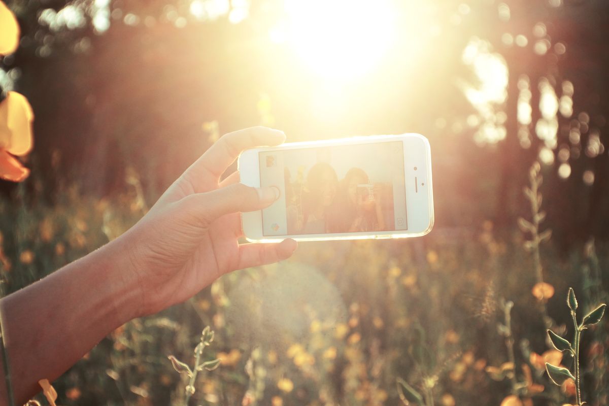 3 Cool Ways To Use Snapchat For Business - GetResponse Blog