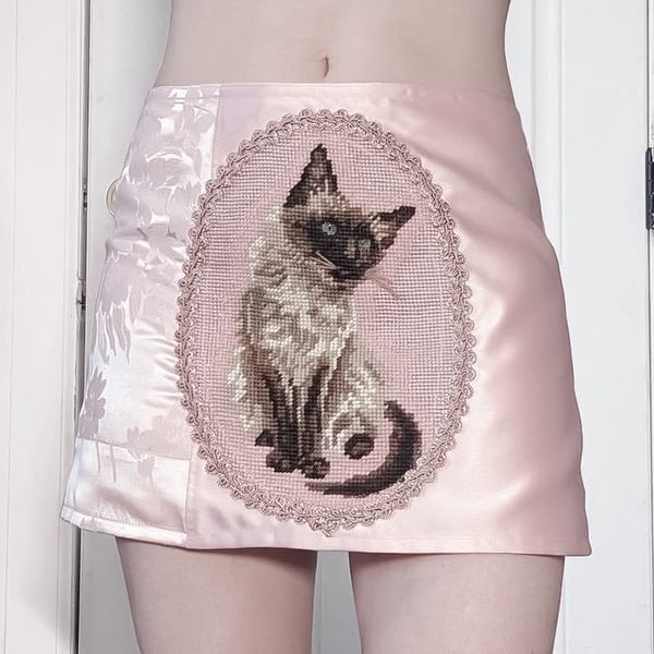 𝒶𝓃𝑔𝑒𝓁 on X: "kristin mallinson ‘cat vintage’ needlepoint mini skirts https://t.c…