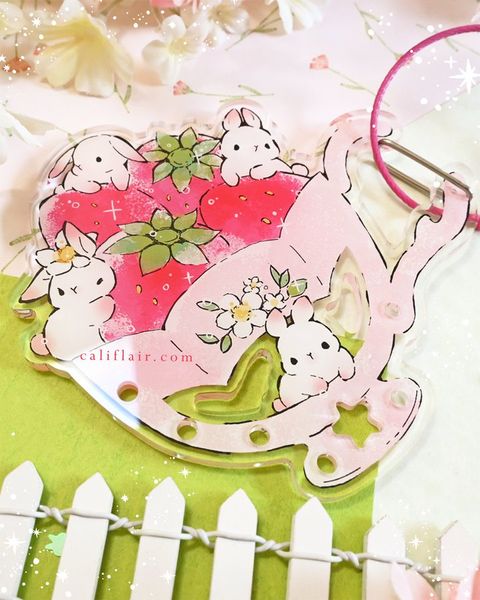 Cali 🐇 on X: "i made a teacup carabiner!! 🍓🐇 https://t.co/G1nOe11bo6" / X