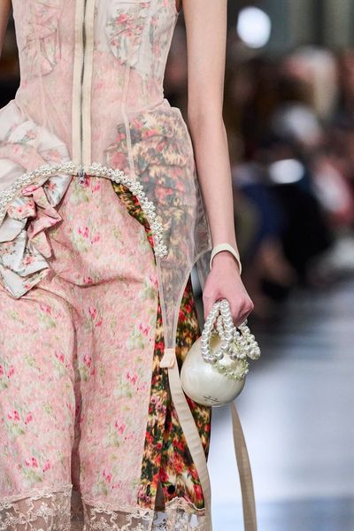 cherrymartinis on X: "Simone Rocha spring/summer 2023 details https://t.co/7ZvUWjy49d" / X